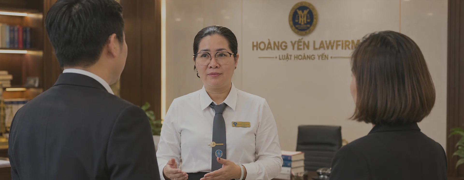 dịch vụ luật hoàng yến