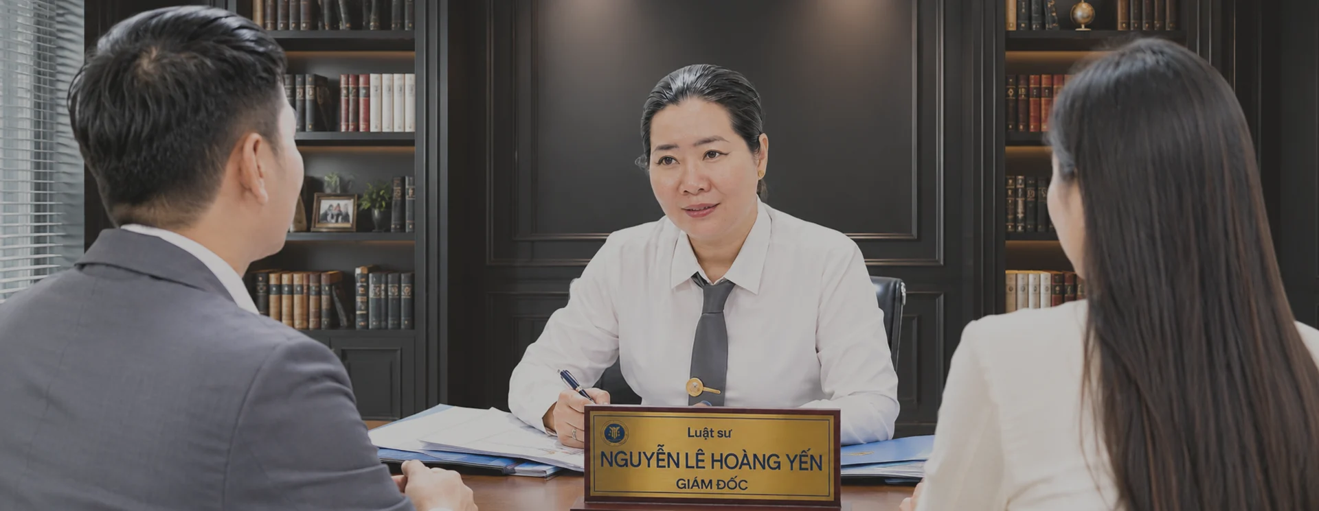 hoàng yến luật sư